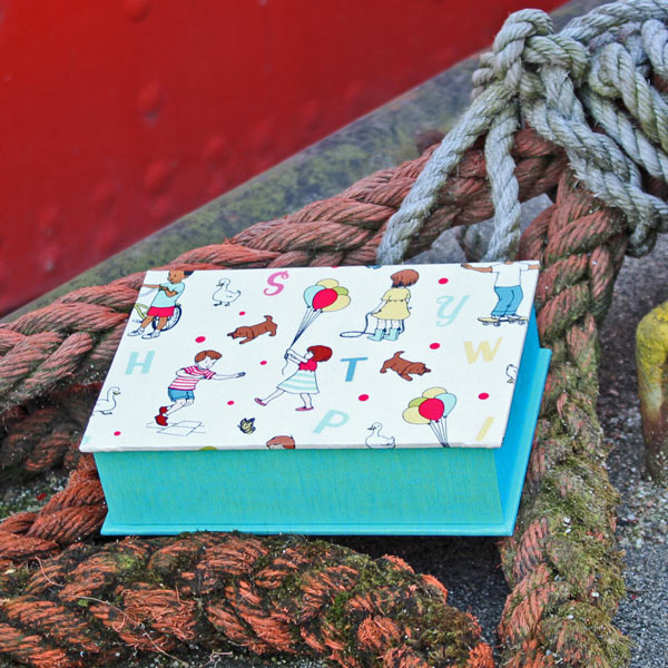 Türkis gemustertes Schatzkästchen für Kinder