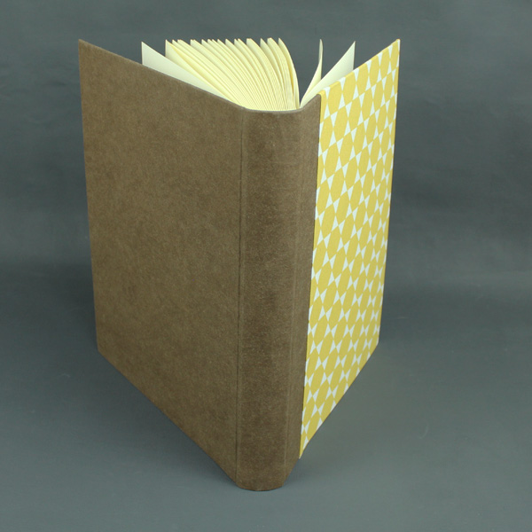 Fotoalbum grafisch gelb braun creme
