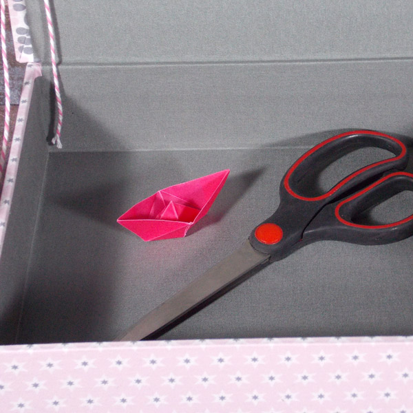 Stoff bezogener Rosa Grauer Kasten