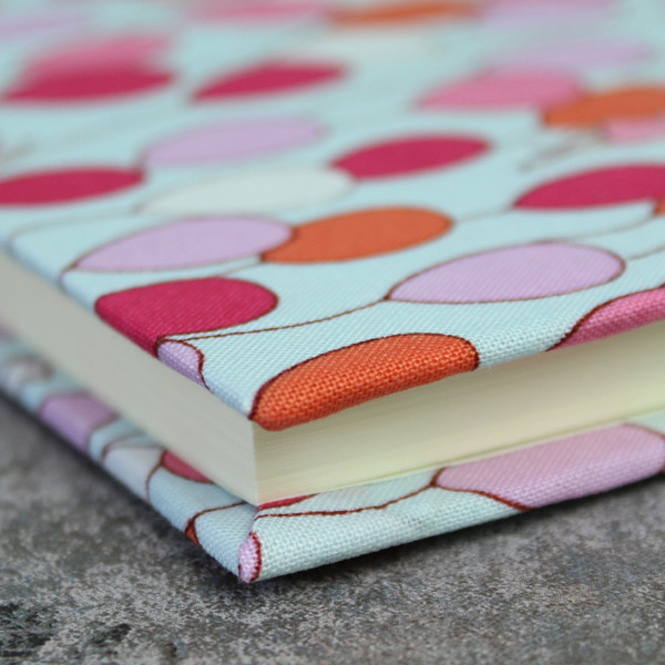 Babytagebuch hellblau pink gemustert