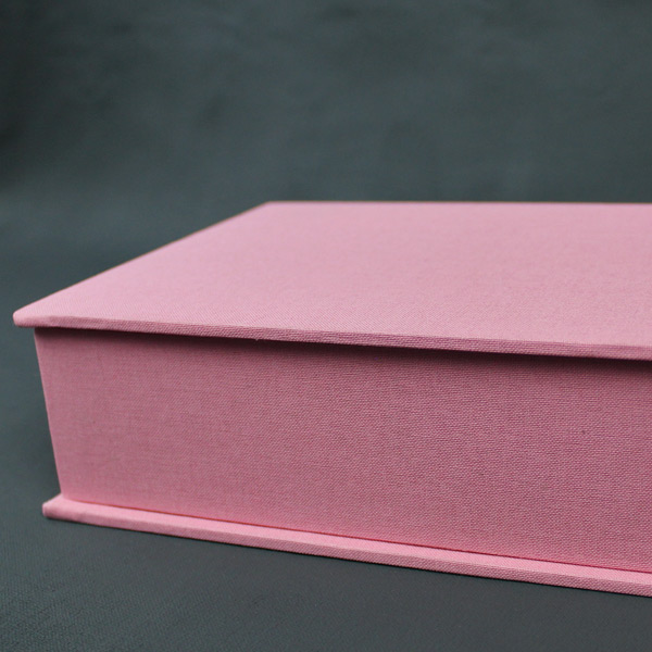 Kleines rosa Kästchen