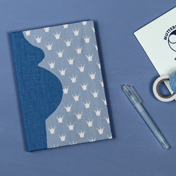 Schwangerschaftstagebuch blau mit weißen Kronen
