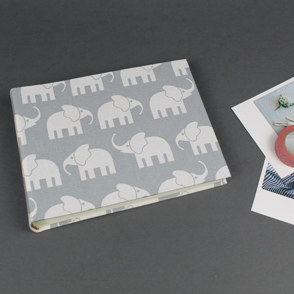 Hellgrau weißes Babyfotoalbum Elefanten