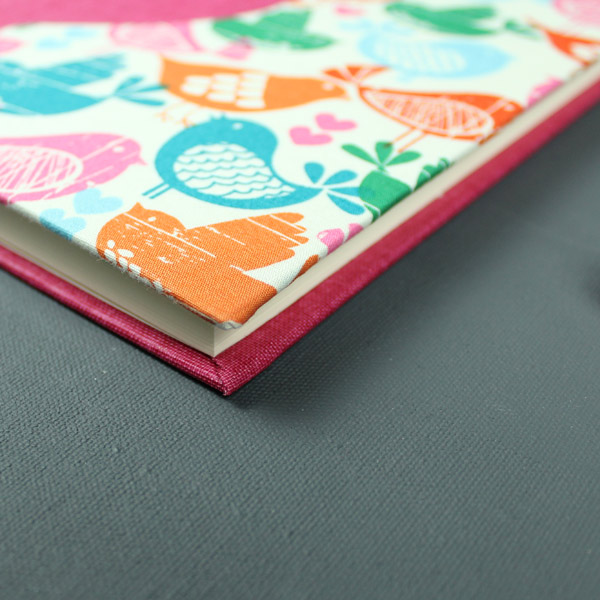 Pink buntes kariertes Schwangerschaftstagebuch