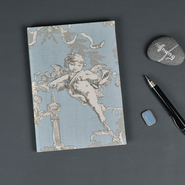 Adressbuch DIN A5 blau grau mit Engel Toile de Jouy