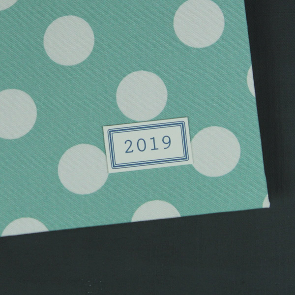 Buchkalender 2019 grün weiß