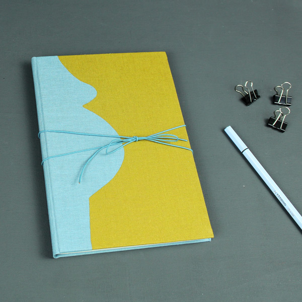 Blau gelbes Schwangerschaftstagebuch DIN A5