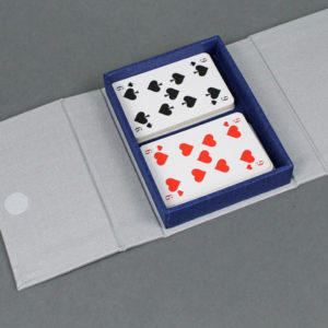 Schachtel für Spielkarten silbergrau