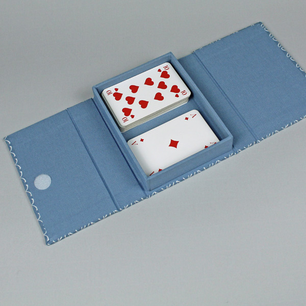 Feminines blaugrau weißes Spielkarten Kästchen