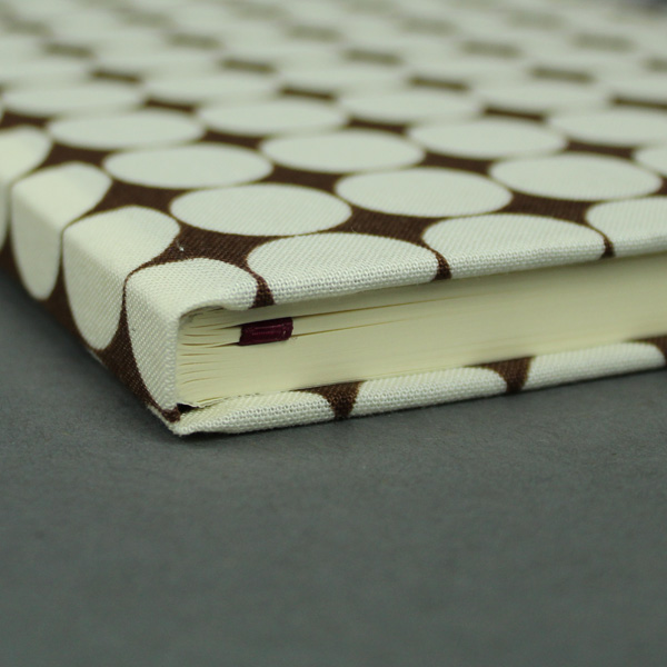 Braun creme gemusterter Taschenkalender