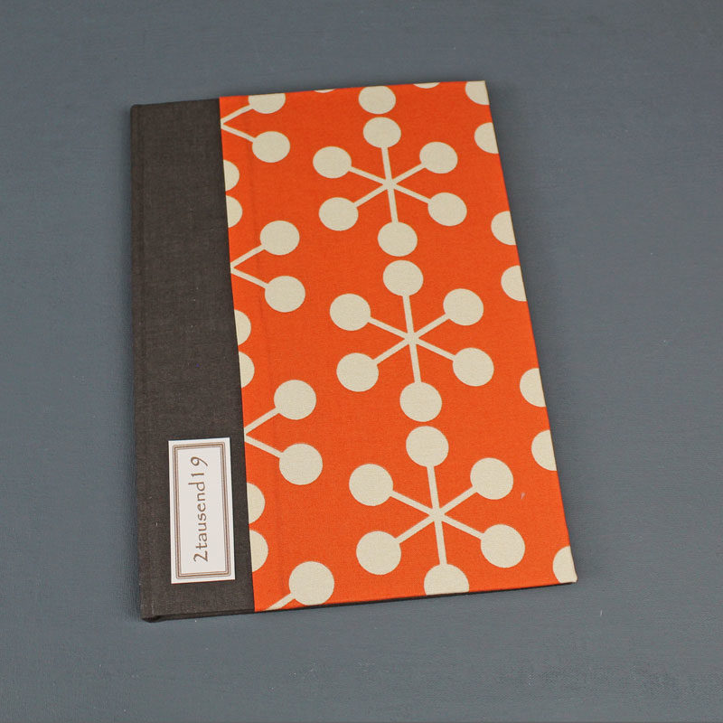 Wochenplaner 2019 dunkelbraun orange creme grafisch gemustert