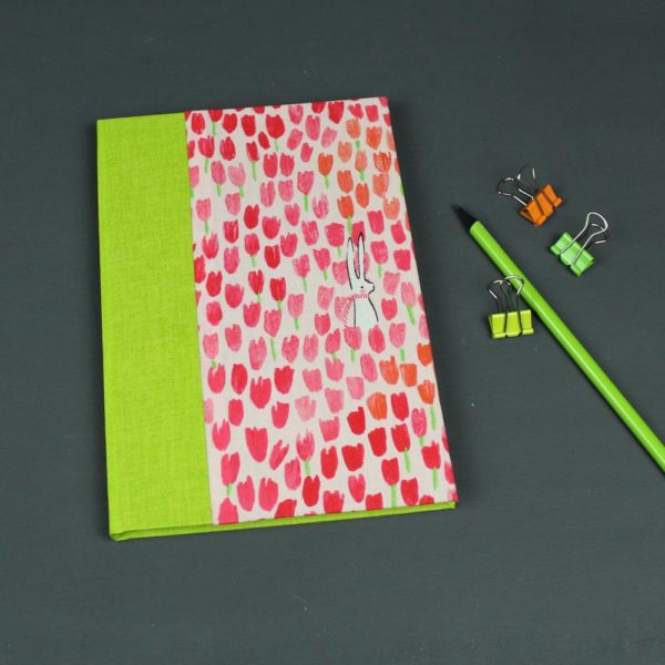 Grün pink gemustertes Babytagebuch