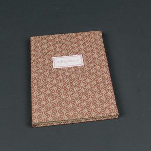 DIN A6 Adressbuch mit einem altrosa japanischen Muster