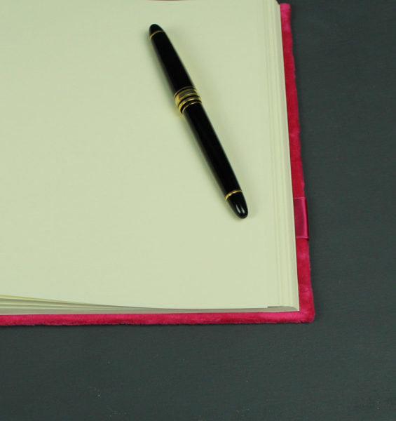 Pink Gästebuch blanko