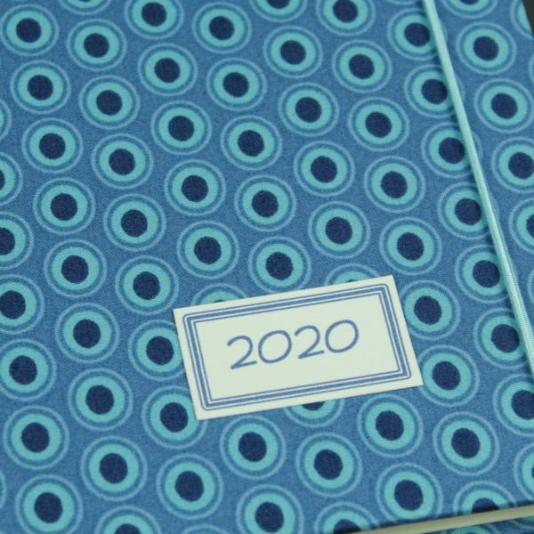kleiner Wochenplaner blau gepunktet