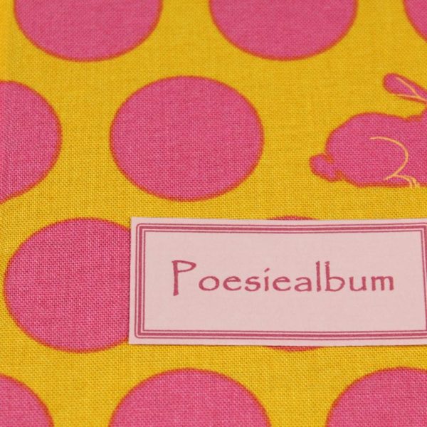 Poesiealbum gepunktet mit Hasen