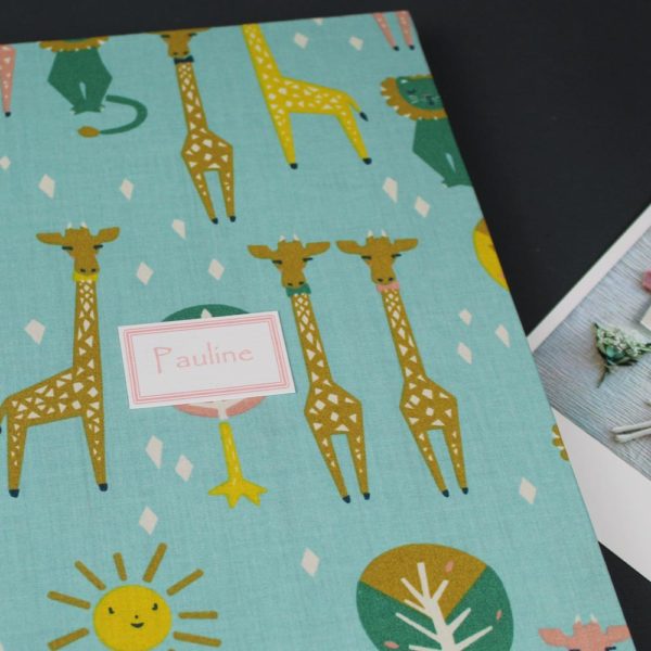Grün apricot Babytagebuch Löwe und Giraffe