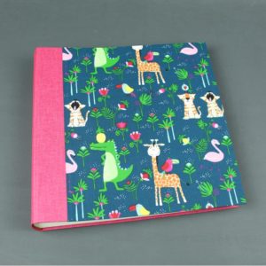 Großes quadratisches Kinderfotoalbum pink grün mit Dschungeltieren
