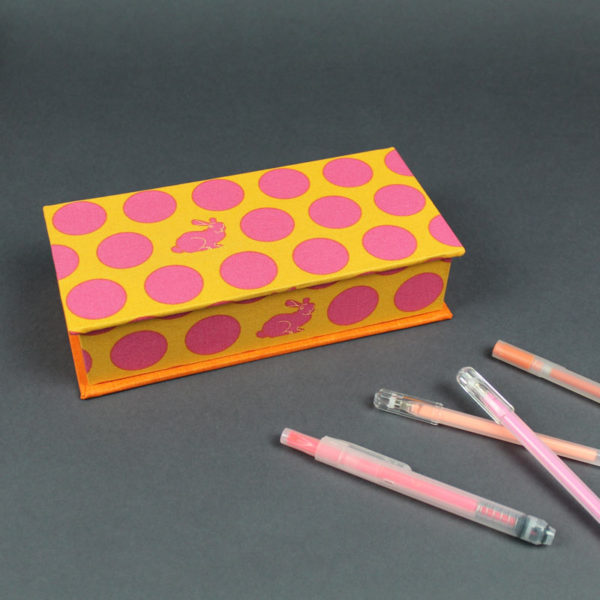 Stiftekästchen in Orange pink