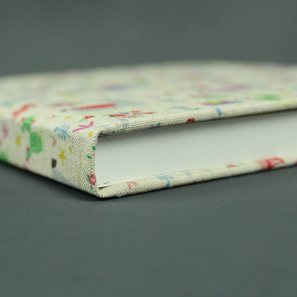 Poesiealbum creme mit bunten Lamas