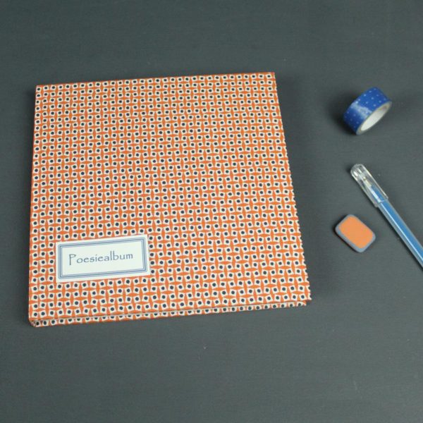 Orange gemustertes Poesiealbum