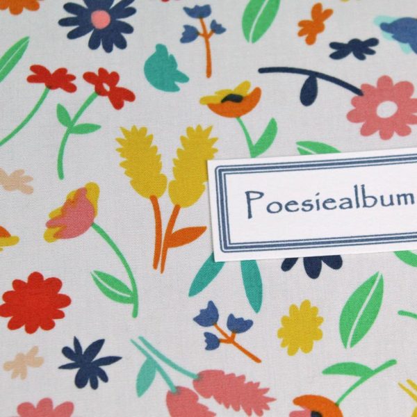 Poesiealbum Stoff bezogen mit bunten Blümchen