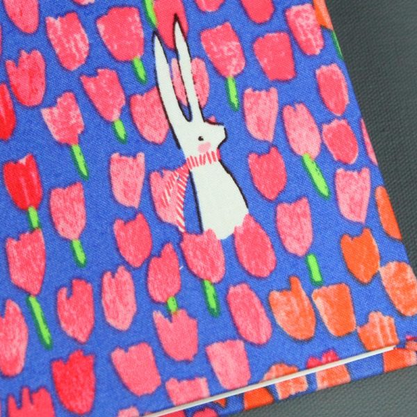 Freundebuch blau pink mit Tulpen und Häschen