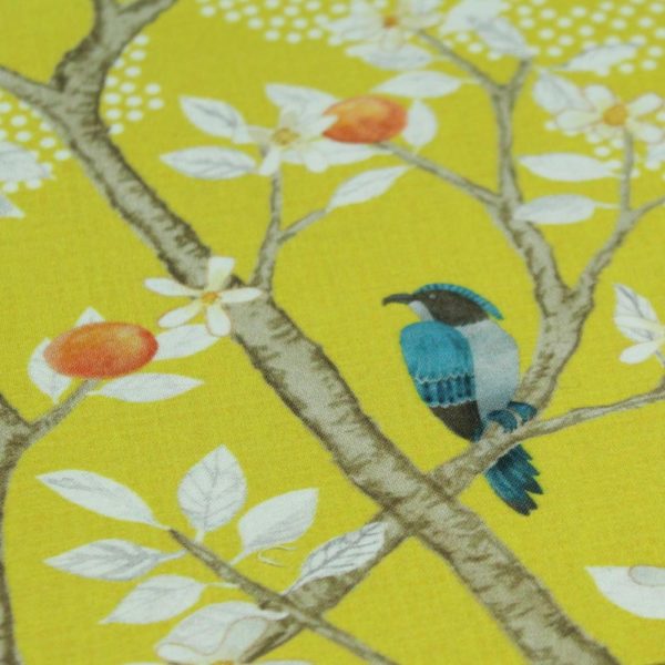 DIN A4 Kasten gelb mit Orangenblüten und einem Vogel