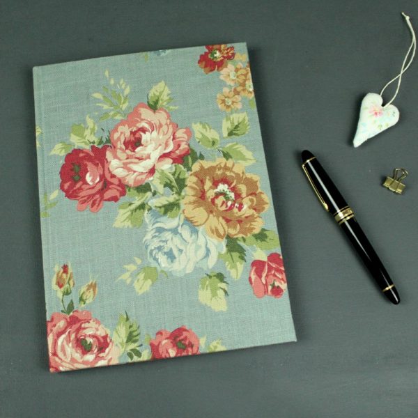 Planner 2022 feminin petrol mit Rosen