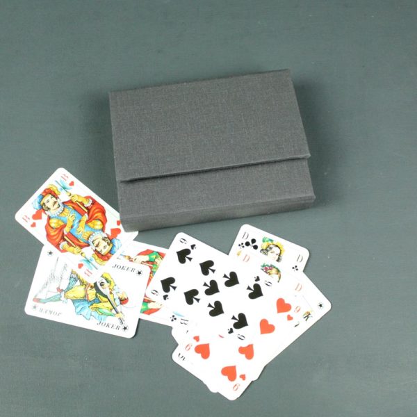 Spielkartenkasten in Braun Creme