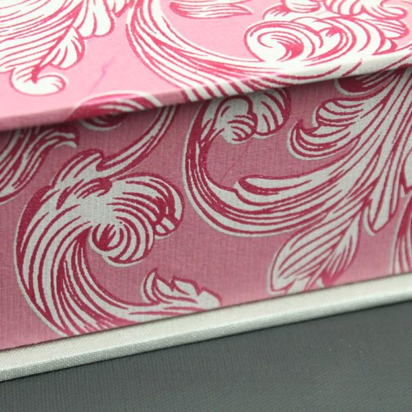 Nähkästchen rosa pink mit Ornamenten