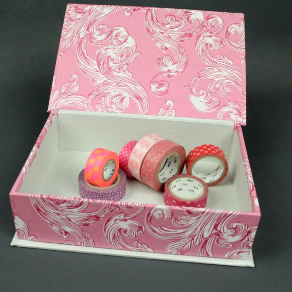 Schreibtischkästchen in rosa pink