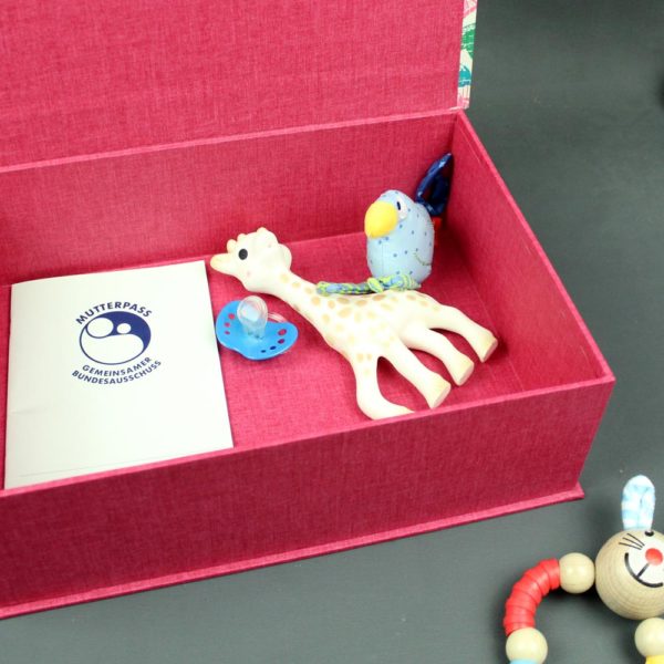 Baby Erinnerungsbox pink mit bunten Vögeln