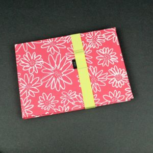 Skizzenbuch DIN A5 pink weiß mit Blüten