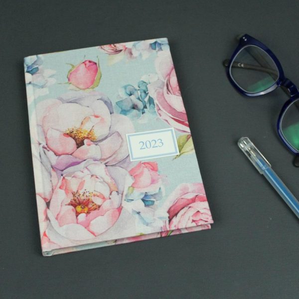 Taschenkalender 2023 mehrsprachig pastell geblümt