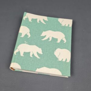 Kleines Einsteckalbum grün mit weißen Bären