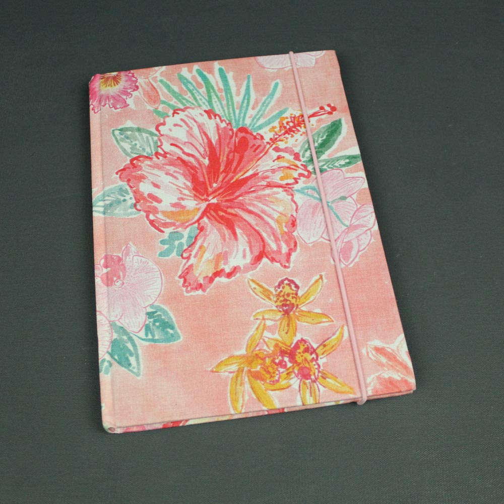 Rosa gemustertes Notizbuch DIN A5 mit großen Blüten