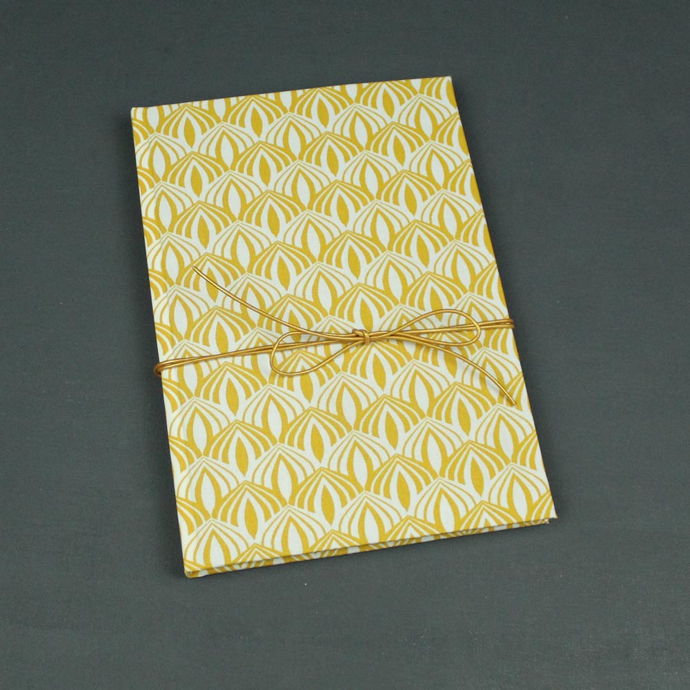 Notizbuch DIN A5 Gelb Creme Gold mit Verschluss